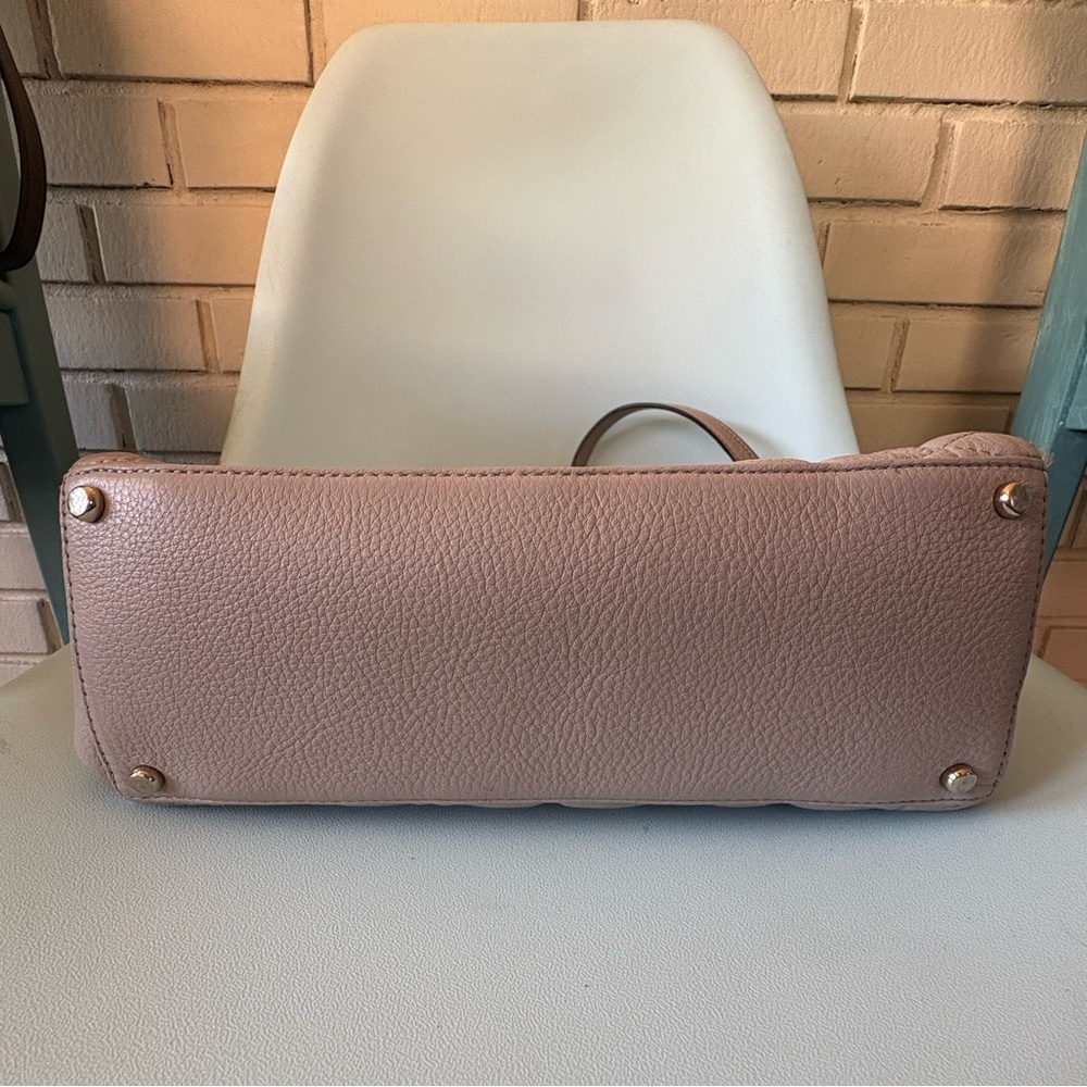 Kate Spade | Neutral Lavender Quilted Women's Medium Shoulder Bag - Picture 3 of 16